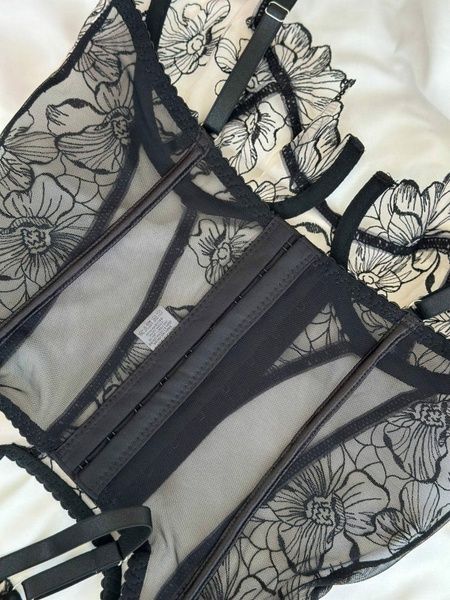 Романтична білизна   in Black color &mdash; product photo, SKU 109-DO4098